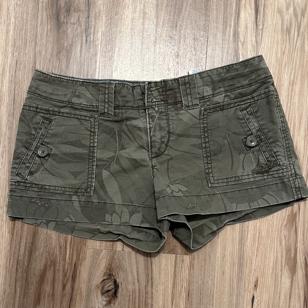 American Eagle Outfitters Olive Green Floral Cargo Jean Shorts